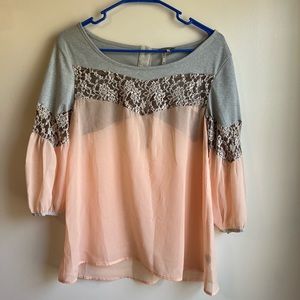 Gimmicks By BKE Blouse